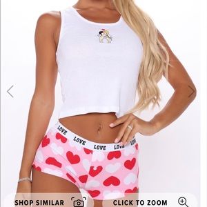 Super cute pajama set ! New